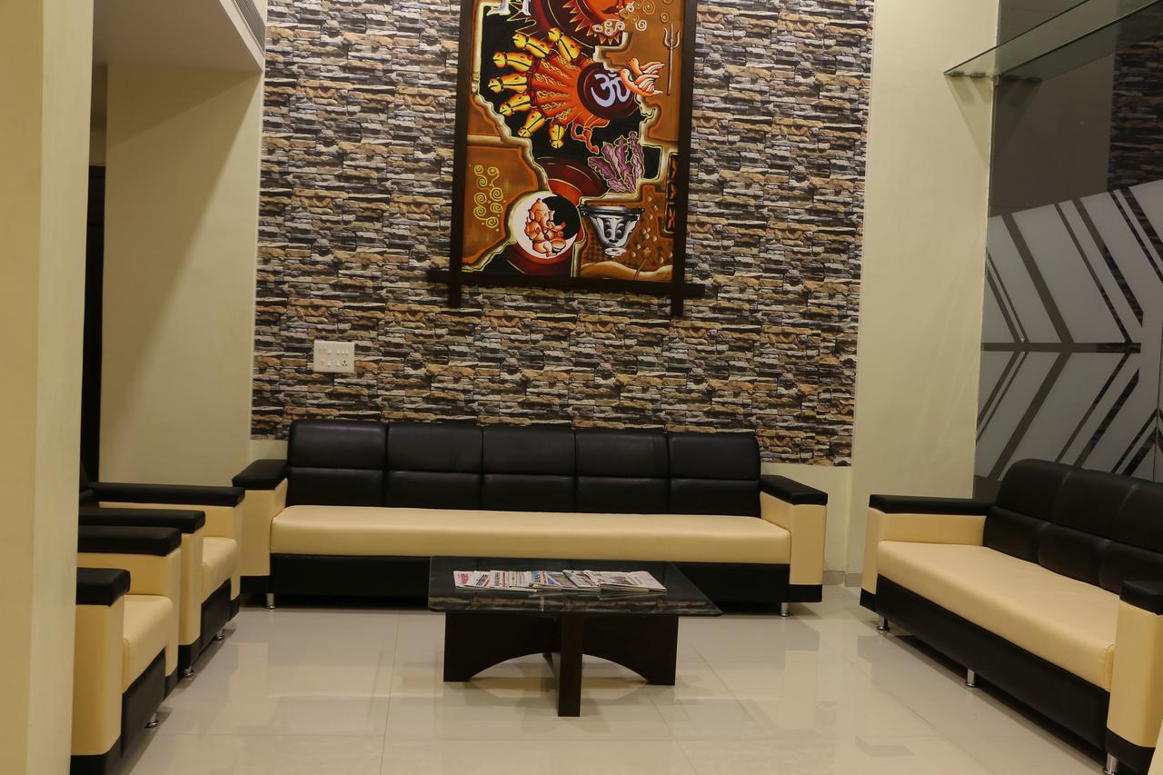 Hotel Reevanta Daman Exterior photo